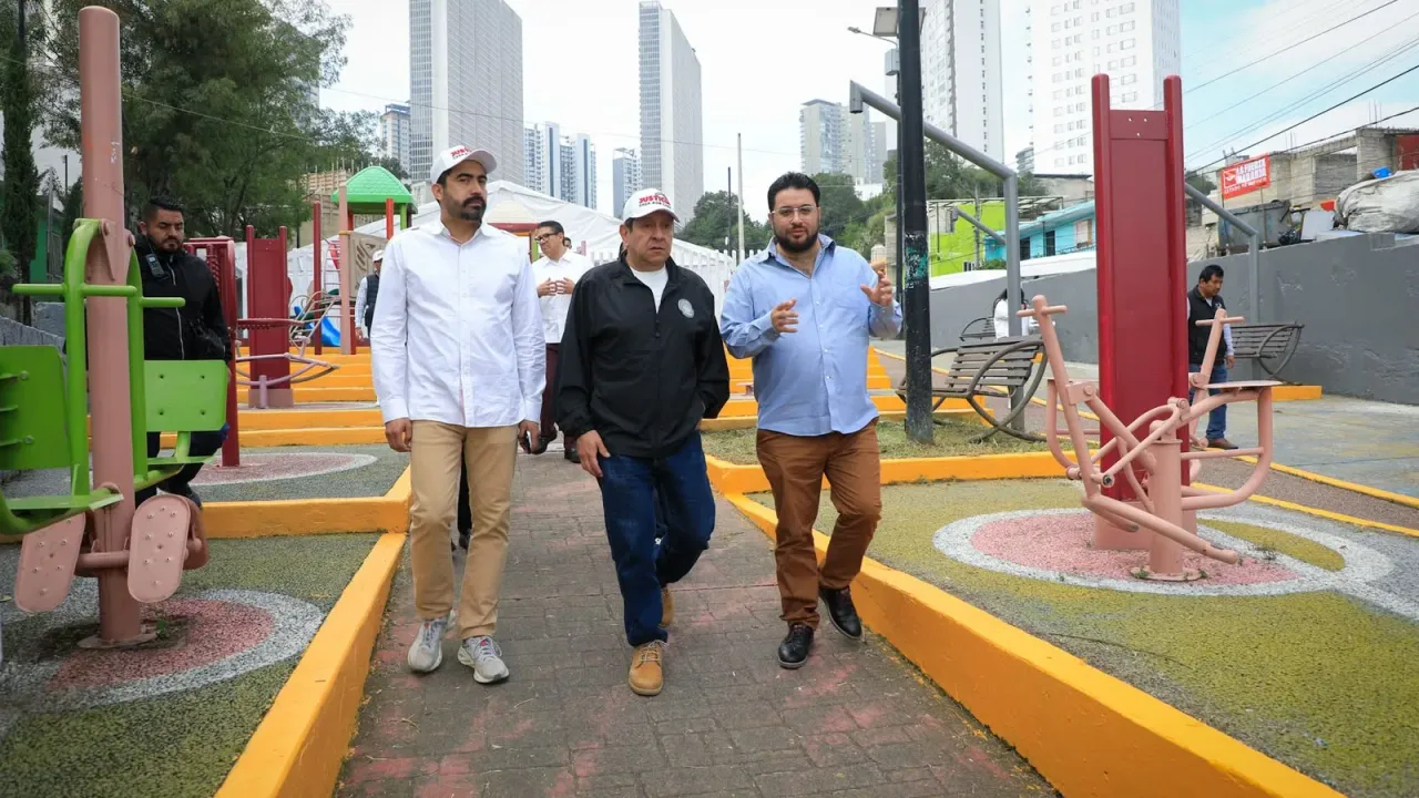 Brigadistas de justicia tocan puertas en colonia de Naucalpan