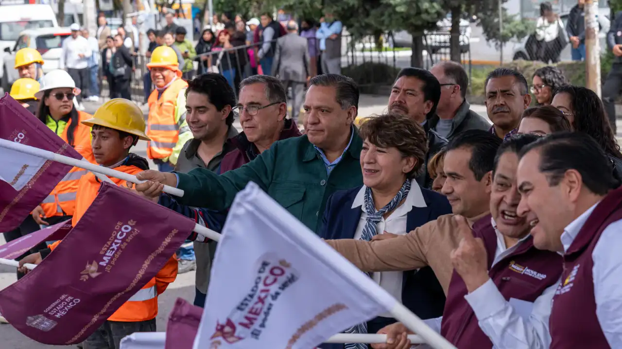Banderazo de inicio de la rehabilitación de la Avenida Alfredo del Mazo en Toluca