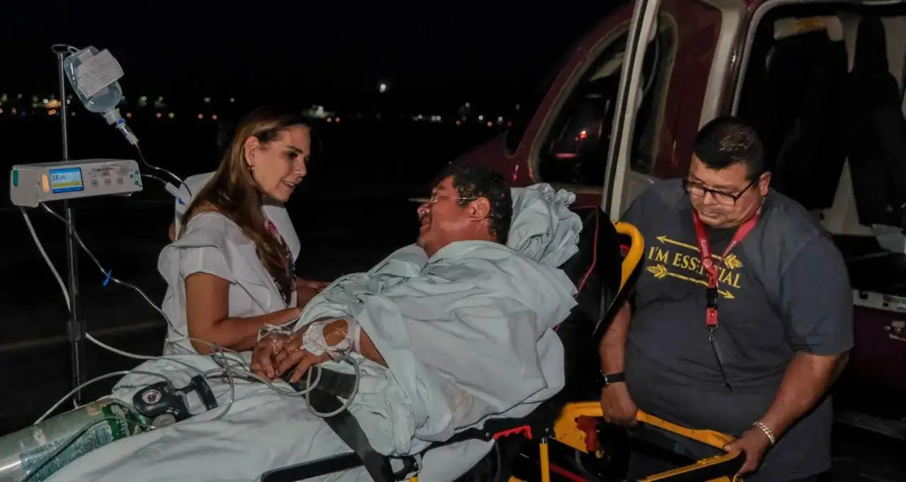 Helicóptero de emergencia utilizado para trasladar a un paciente con infarto desde Chetumal a Cancún