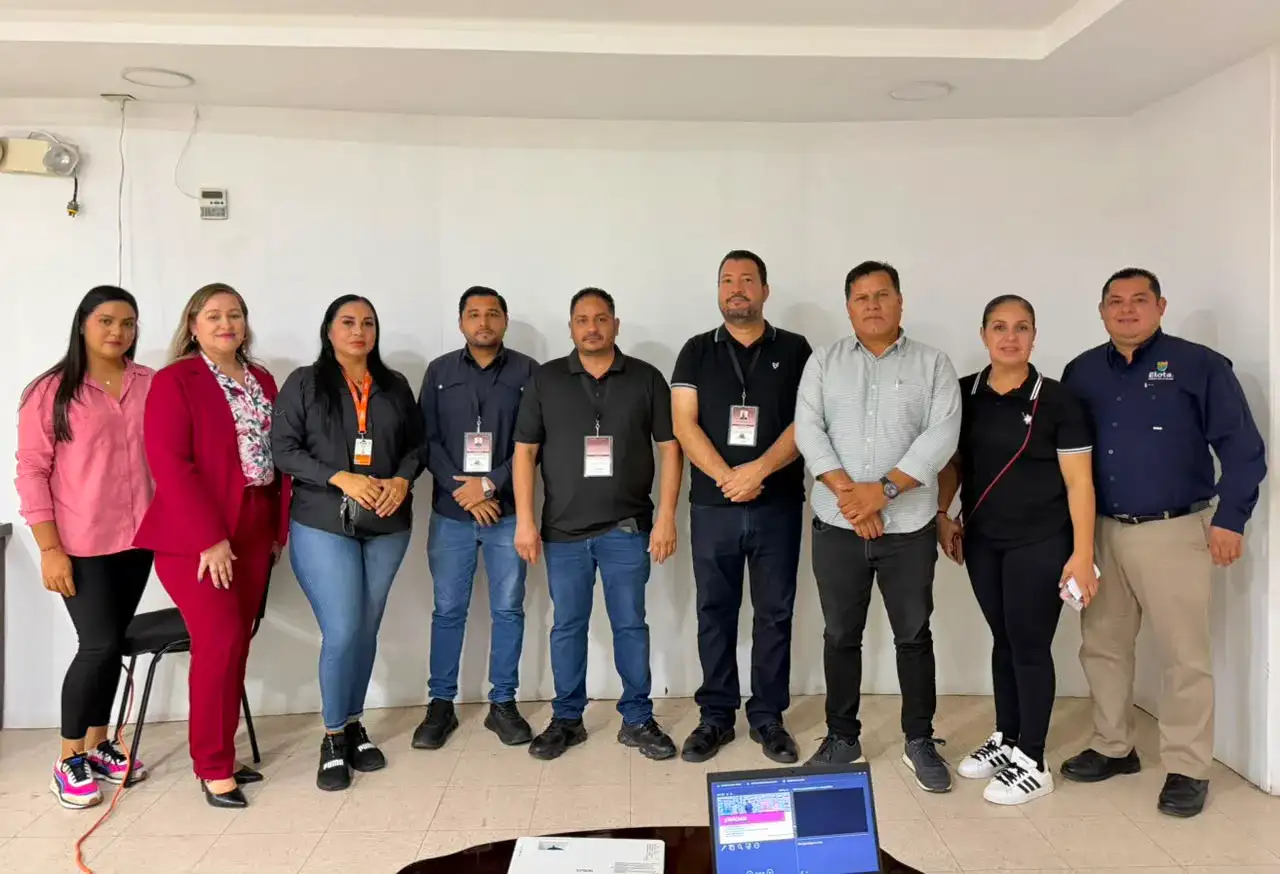 Funcionarios de Elota durante la capacitación ambiental de SEBIDES