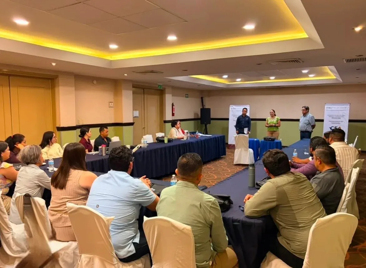 Taller de capacitación para trabajadores del agua en Baja California Sur