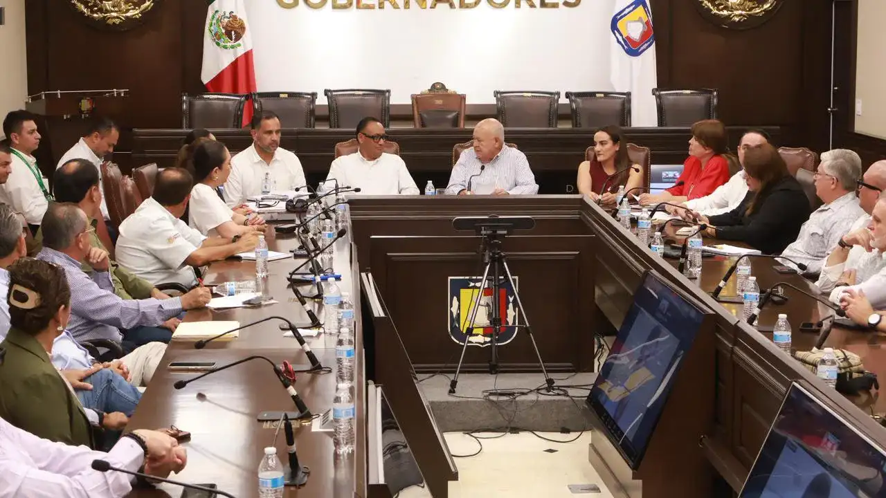 Reunión entre autoridades y CFE en Baja California Sur
