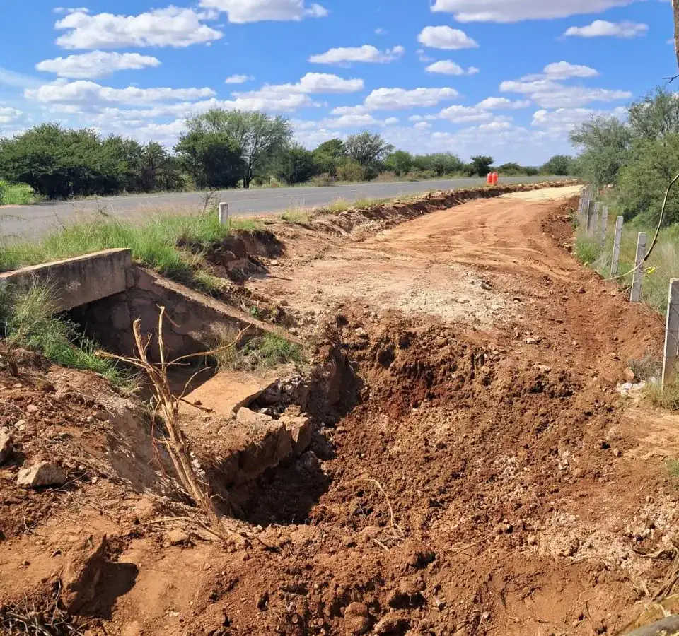 Obra de construcción de la ciclovía Plateros-Las Mercedes en Fresnillo, Zacatecas