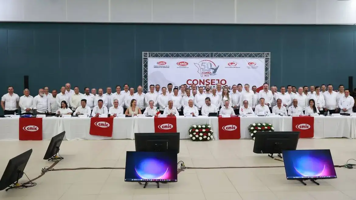 Reunión de representantes de la construcción y autoridades en La Paz