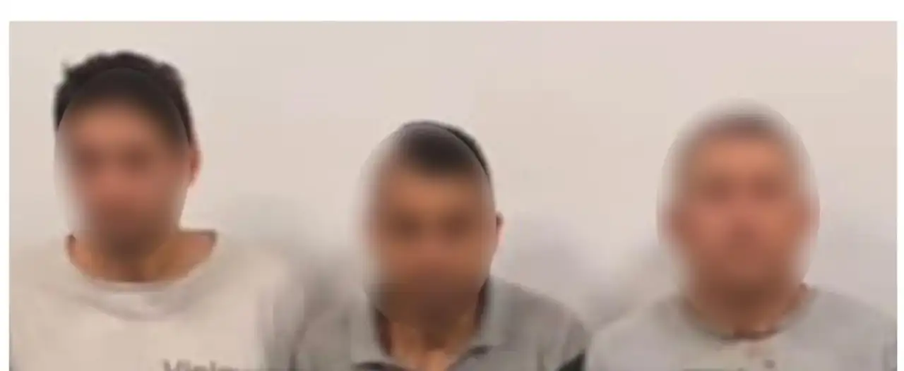 Patrulla de la Guardia Municipal de Naucalpan en operativo de seguridad.