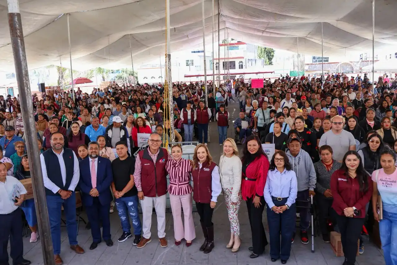 Entrega de despensas en Nicolás Romero