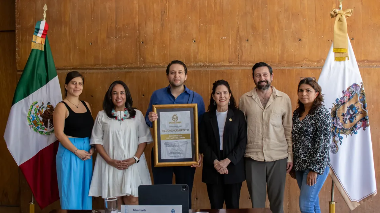 Ceremonia de entrega del Premio Nacional de Cuento Efrén Hernández en Guanajuato