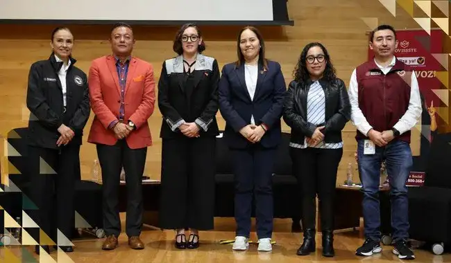 Trabajadores de la SSPC durante una jornada informativa sobre créditos de vivienda