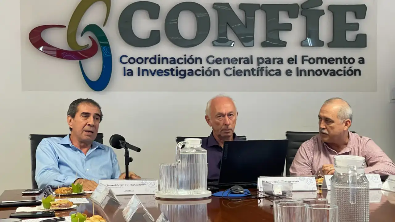 Gobernadora de Sinaloa durante un acto oficial en Culiacán