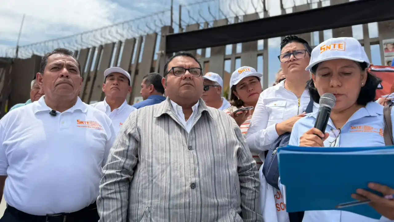 Reunión entre autoridades educativas de Guerrero y representantes sindicales del SNTE