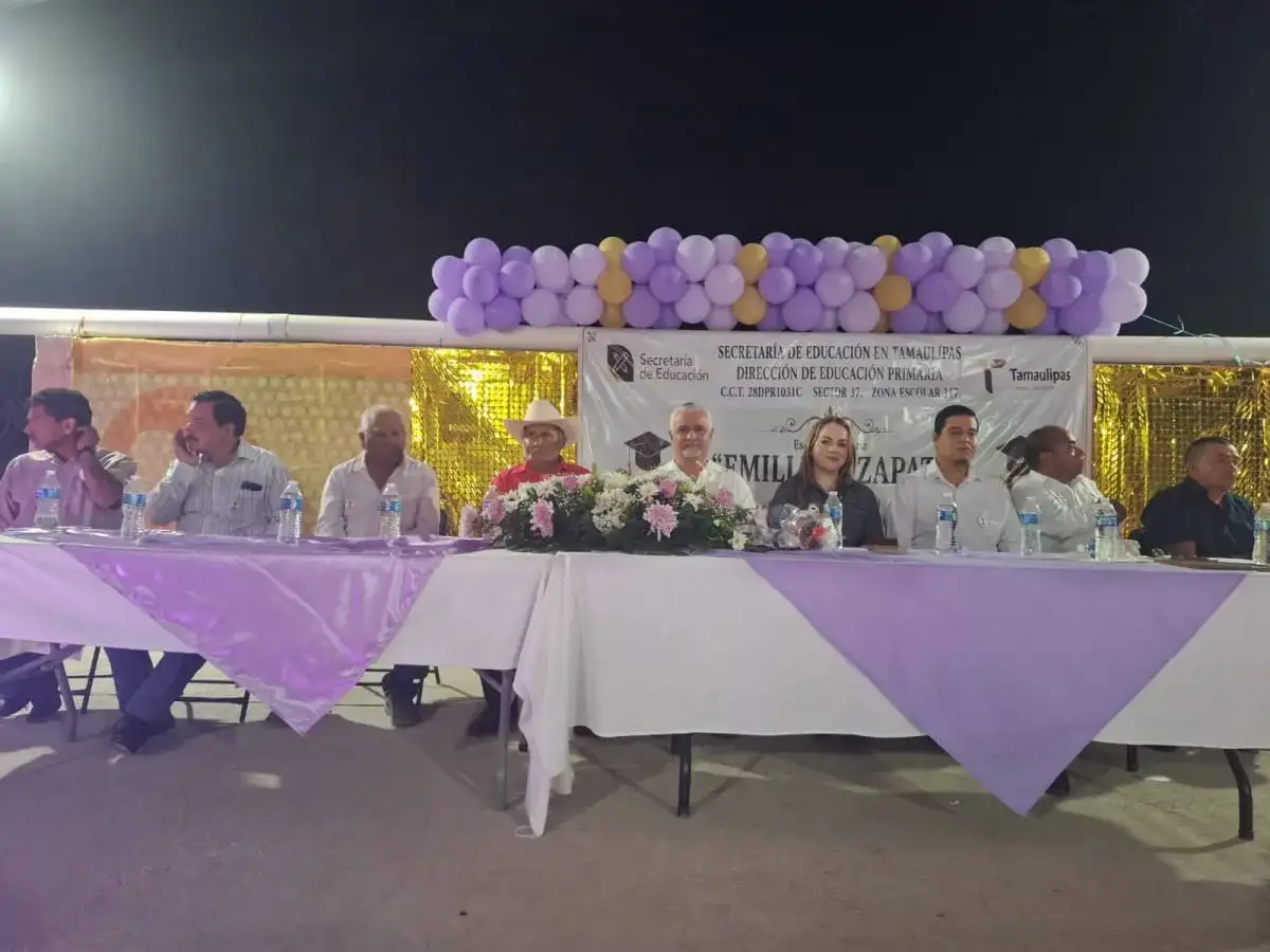 Graduación de alumnos de primaria en ejido Francisco Medrano, Tula, Tamaulipas
