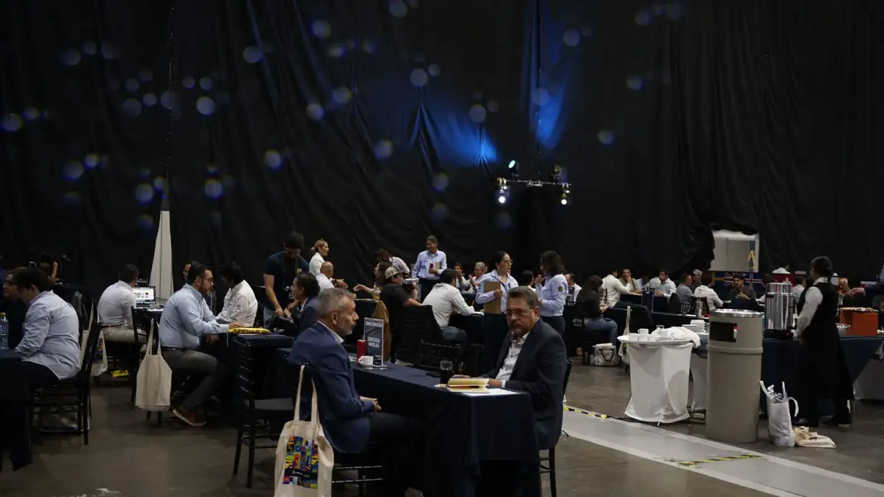Empresarios guanajuatenses durante un encuentro de negocios con compradores internacionales