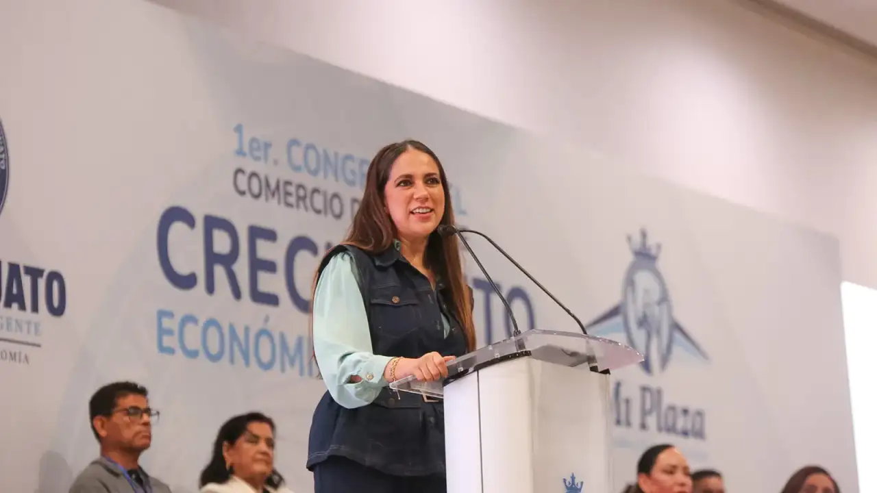 Gobernadora de Guanajuato en inauguración del Congreso del Comercio de la Gente