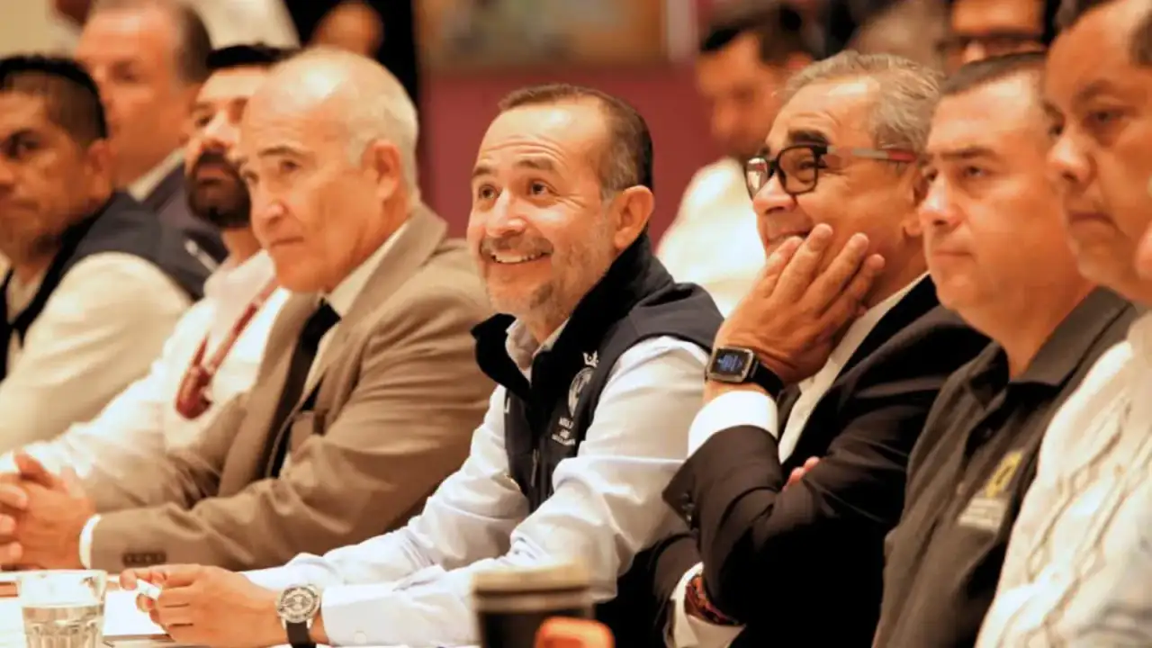 Reunión de representantes de organismos operadores de agua en San Miguel de Allende