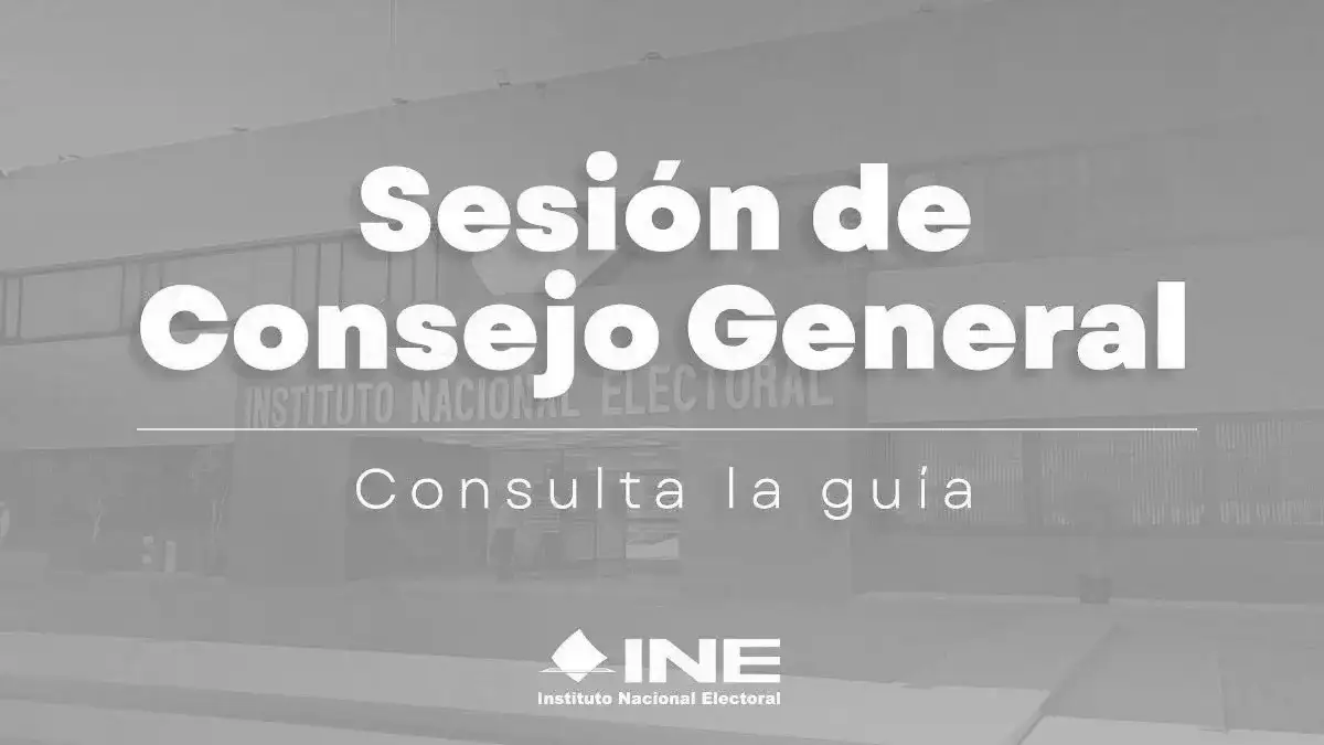 Sesión del Consejo General del INE con consejeros electorales en la mesa directiva