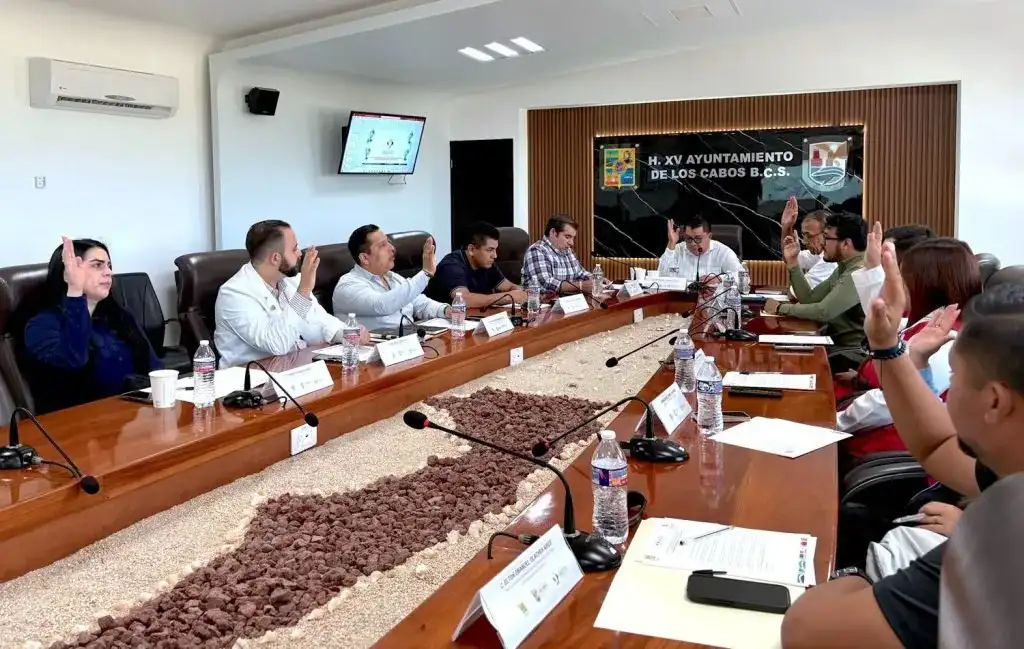 Sesión de la Junta de Gobierno del Instituto de Salud Municipal de Los Cabos
