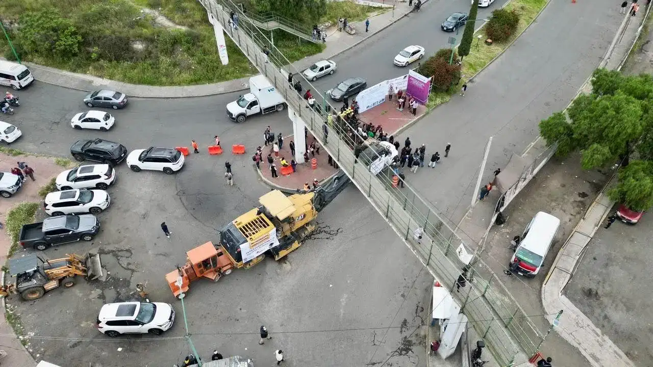 Asistentes a un evento público en el Estadio Hugo Sánchez de Cuautitlán Izcalli