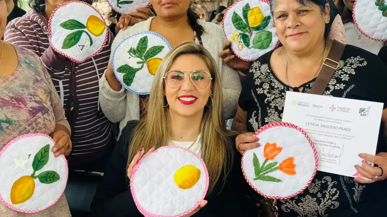 Personas participando en talleres y servicios gratuitos en la colonia La Pimienta