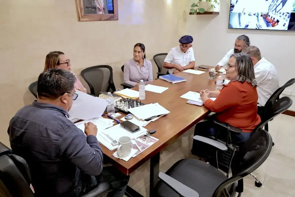 Reunión de autoridades municipales y federales en Los Cabos