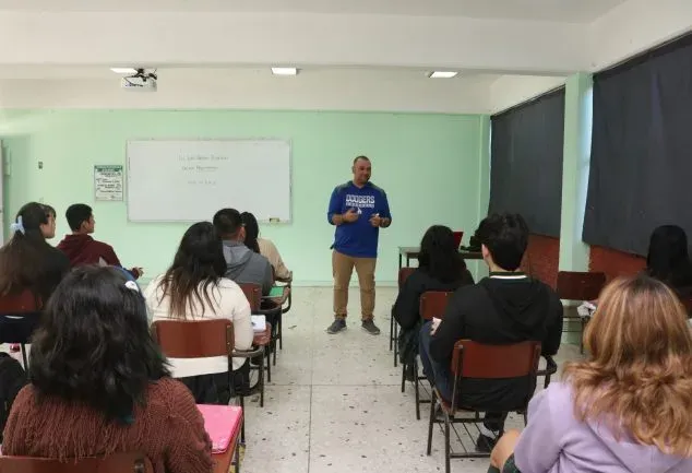Patrulla de la policía estatal en Baja California Sur durante un patrullaje preventivo