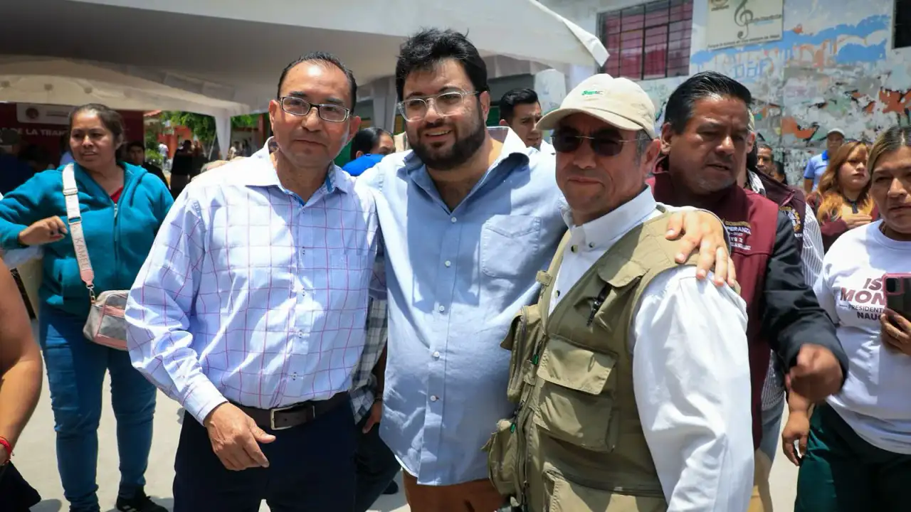 Entrega de la reconstrucción de la calle Mazapil en Naucalpan