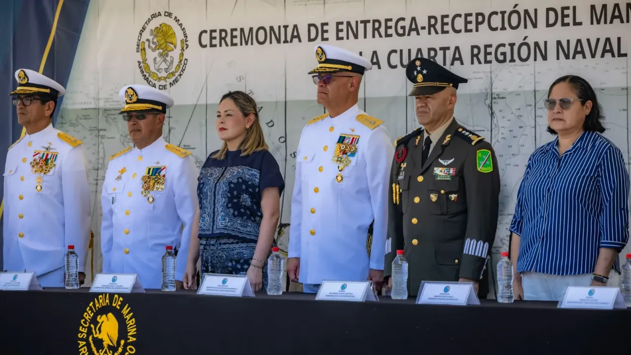 Ceremonia de entrega-recepción del mando de armas en la Cuarta Región Naval en Mazatlán