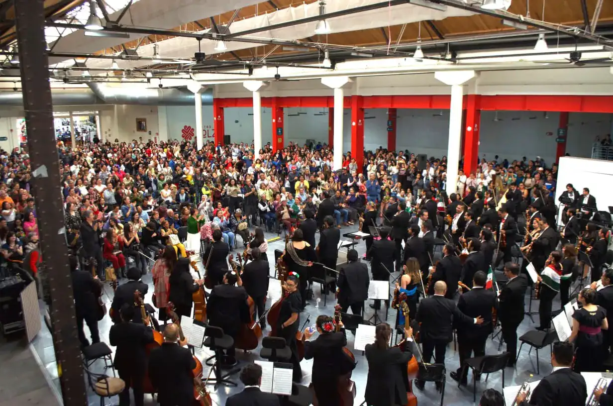 Asistentes al concierto Paisajes Mexicanos en el Centro Tolzú de Toluca