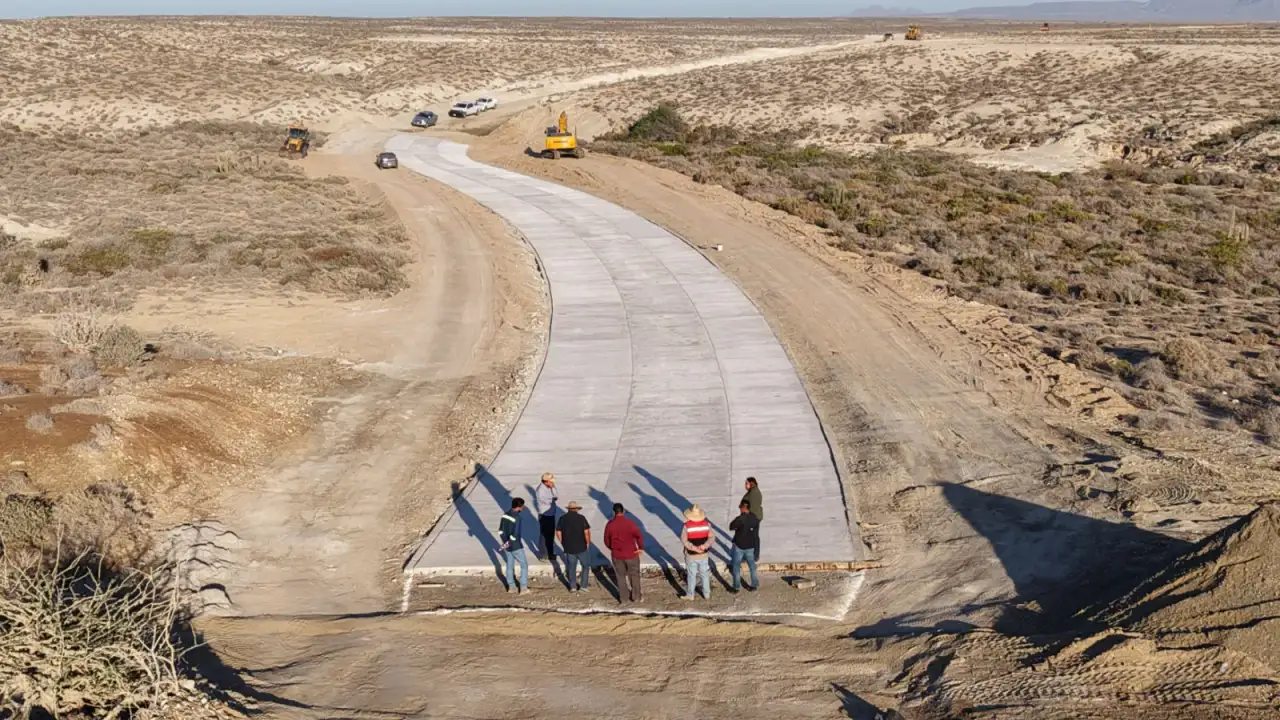 Tramo carretero en construcción entre Bahía Asunción y Punta Prieta, Baja California Sur