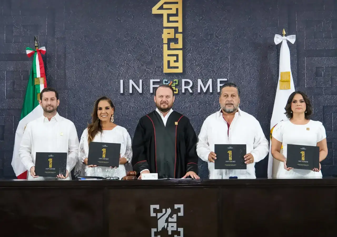 Sesión solemne del Poder Judicial en Chetumal con autoridades presentes