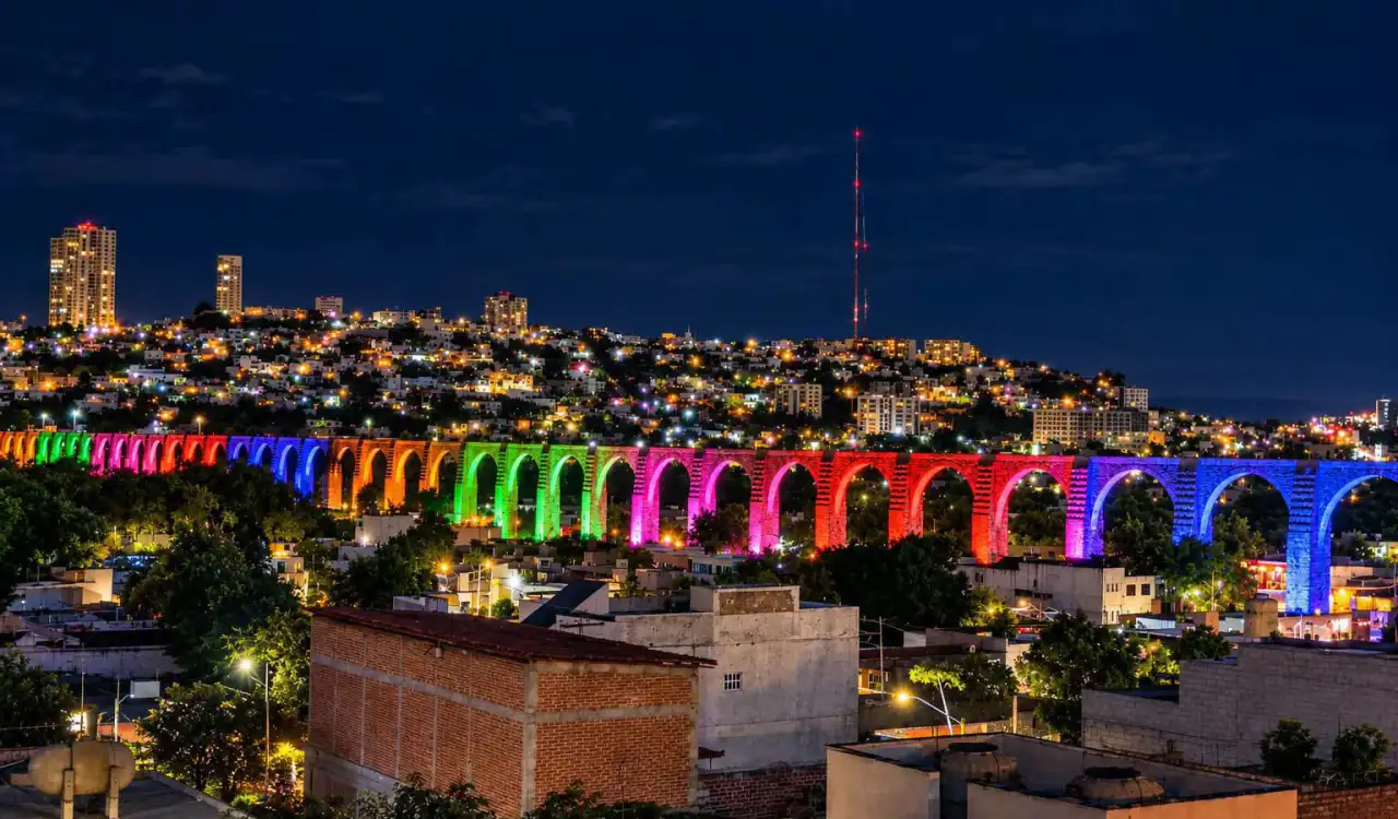 Asistentes durante el Festival de Ciudades Mexicanas Patrimonio Mundial en Querétaro