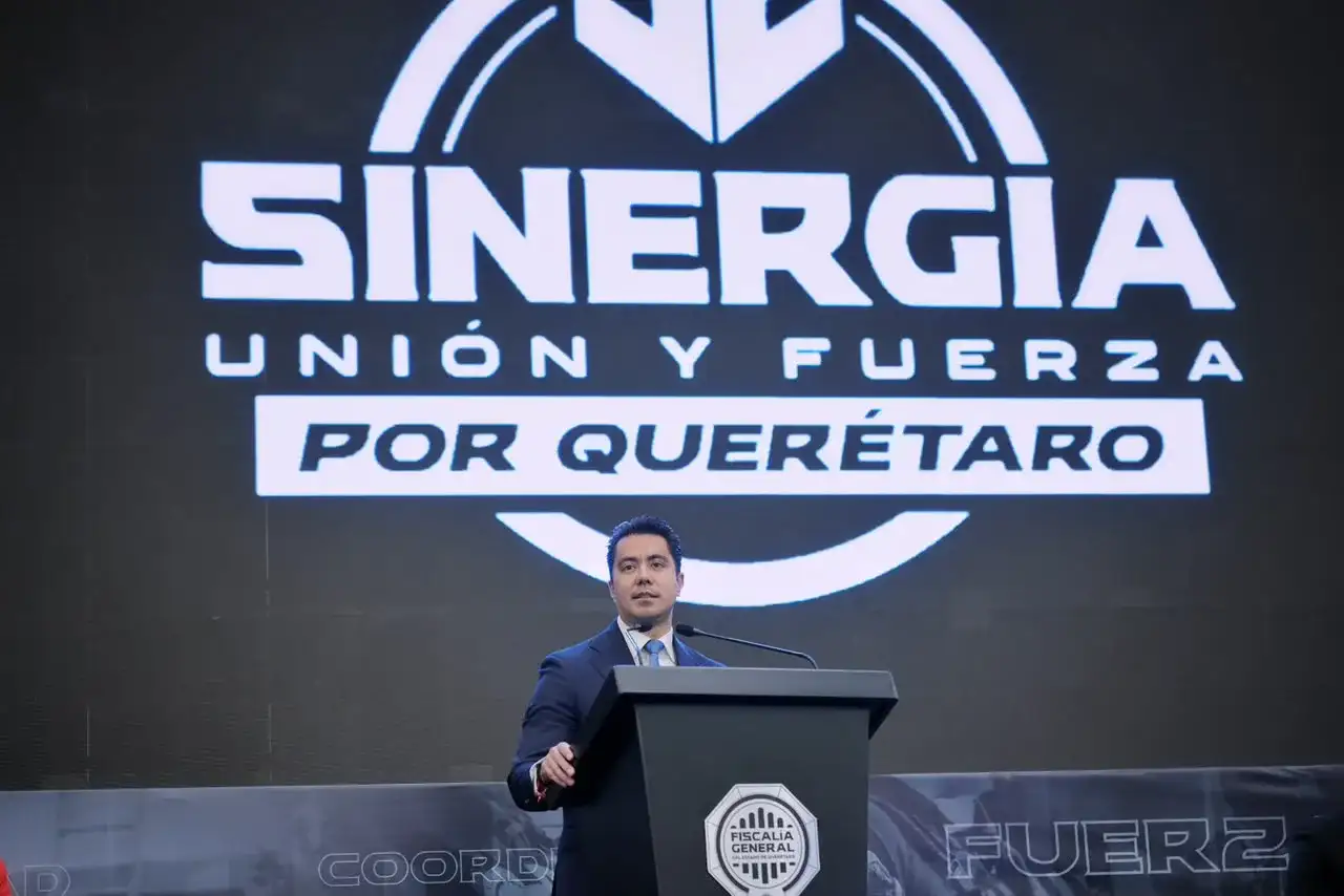 Autoridades de seguridad en Querétaro durante presentación de resultados