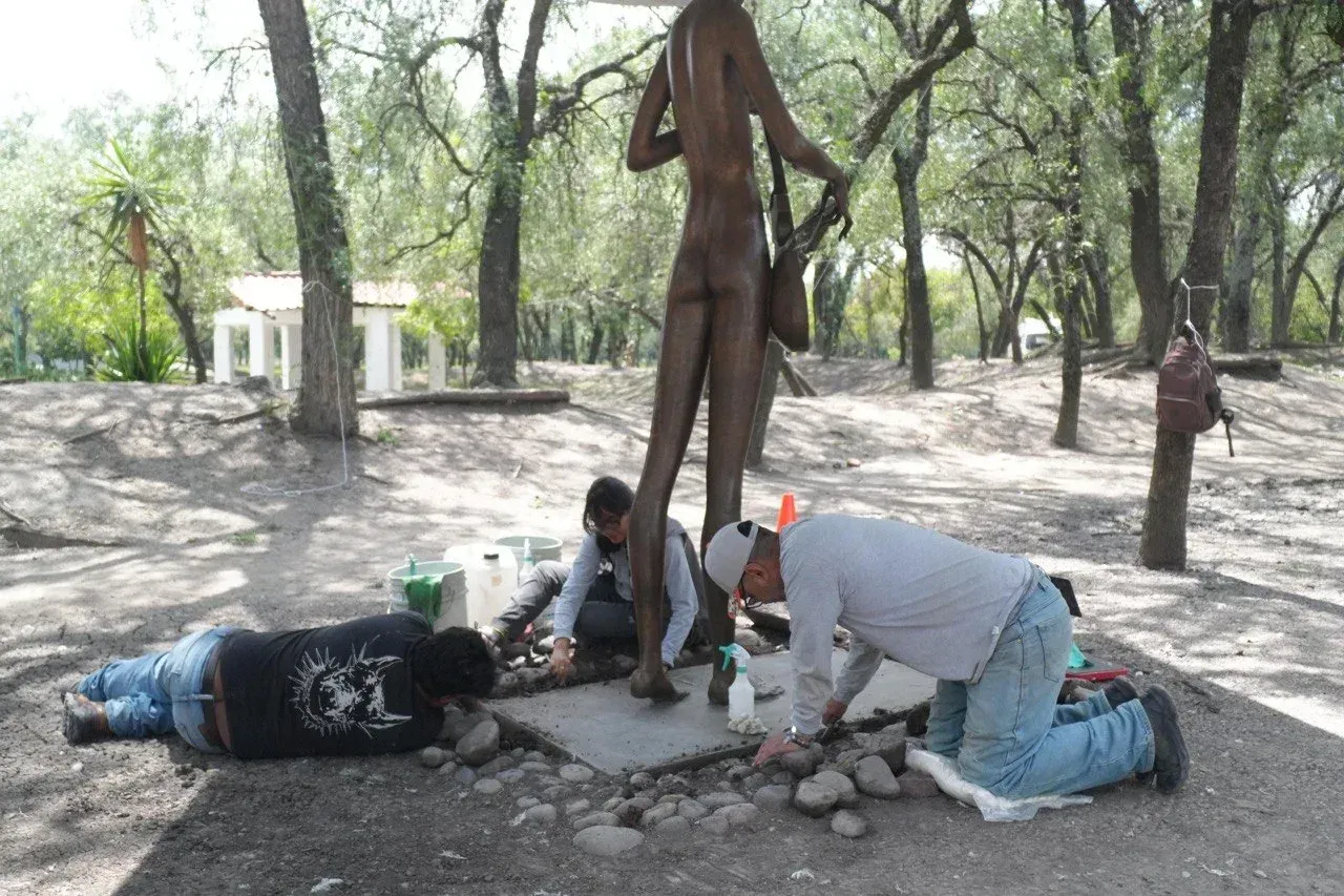 Esculturas monumentales de Charlotte Yazbek en el Parque de las Esculturas