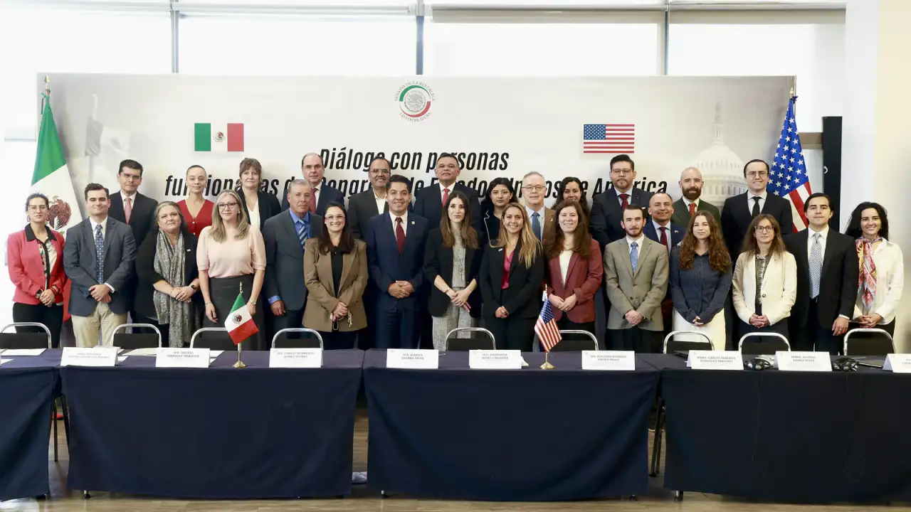 Reunión de legisladores mexicanos y estadounidenses en el Senado de la República