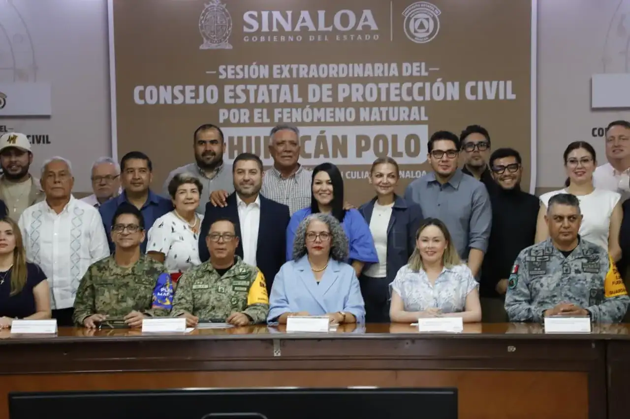 Sesión del Consejo Estatal de Protección Civil de Sinaloa por el huracán Polo