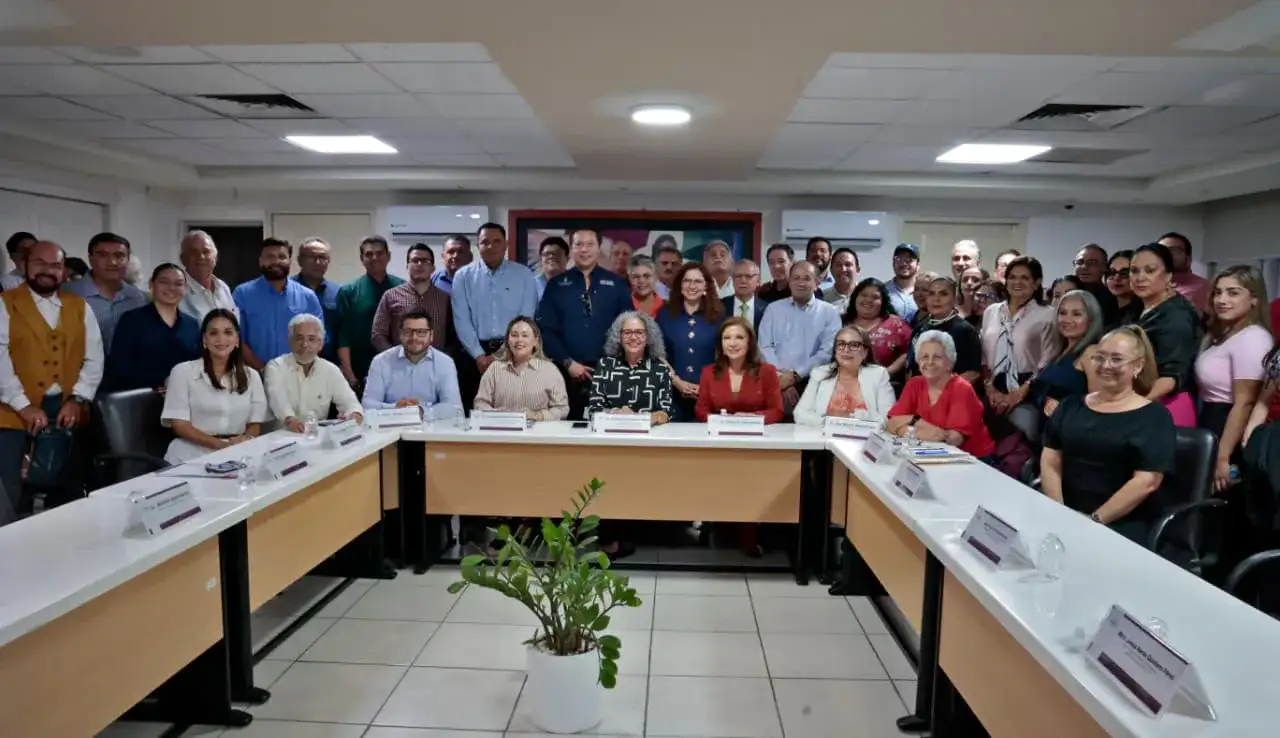 Reunión de autoridades educativas en Sinaloa para preparar el ciclo escolar