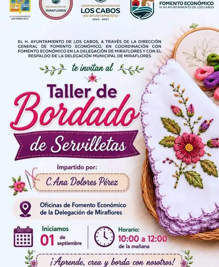 Personas bordando servilletas en un taller comunitario