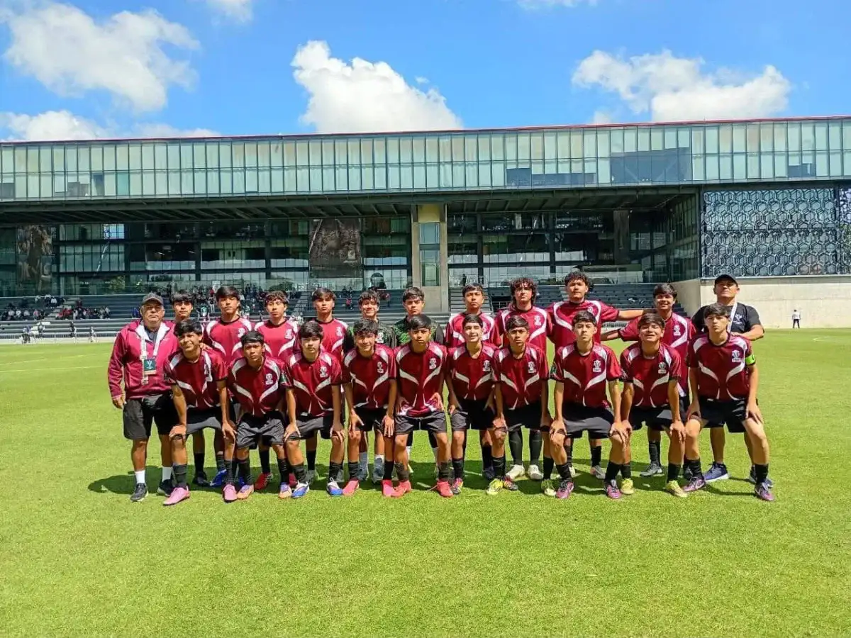 Jugadores de la Selección Tamaulipas Sub-15 celebrando un gol durante el torneo Supercopa FMF