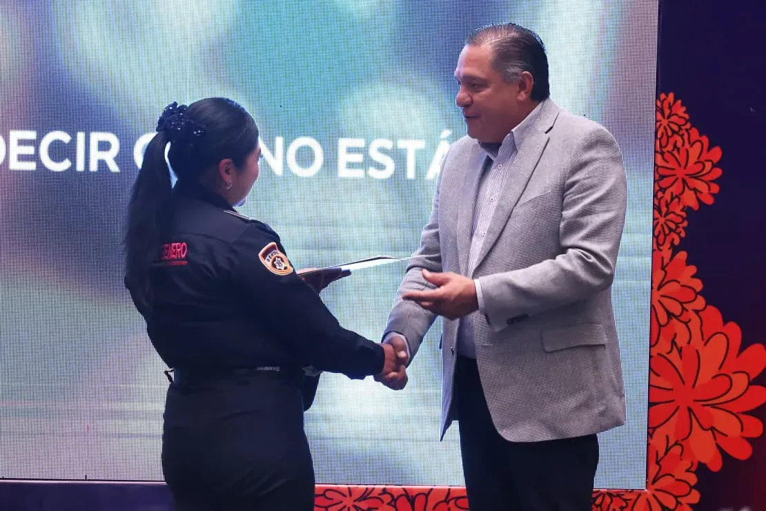 Conferencia de prensa en Toluca sobre programa de salud mental