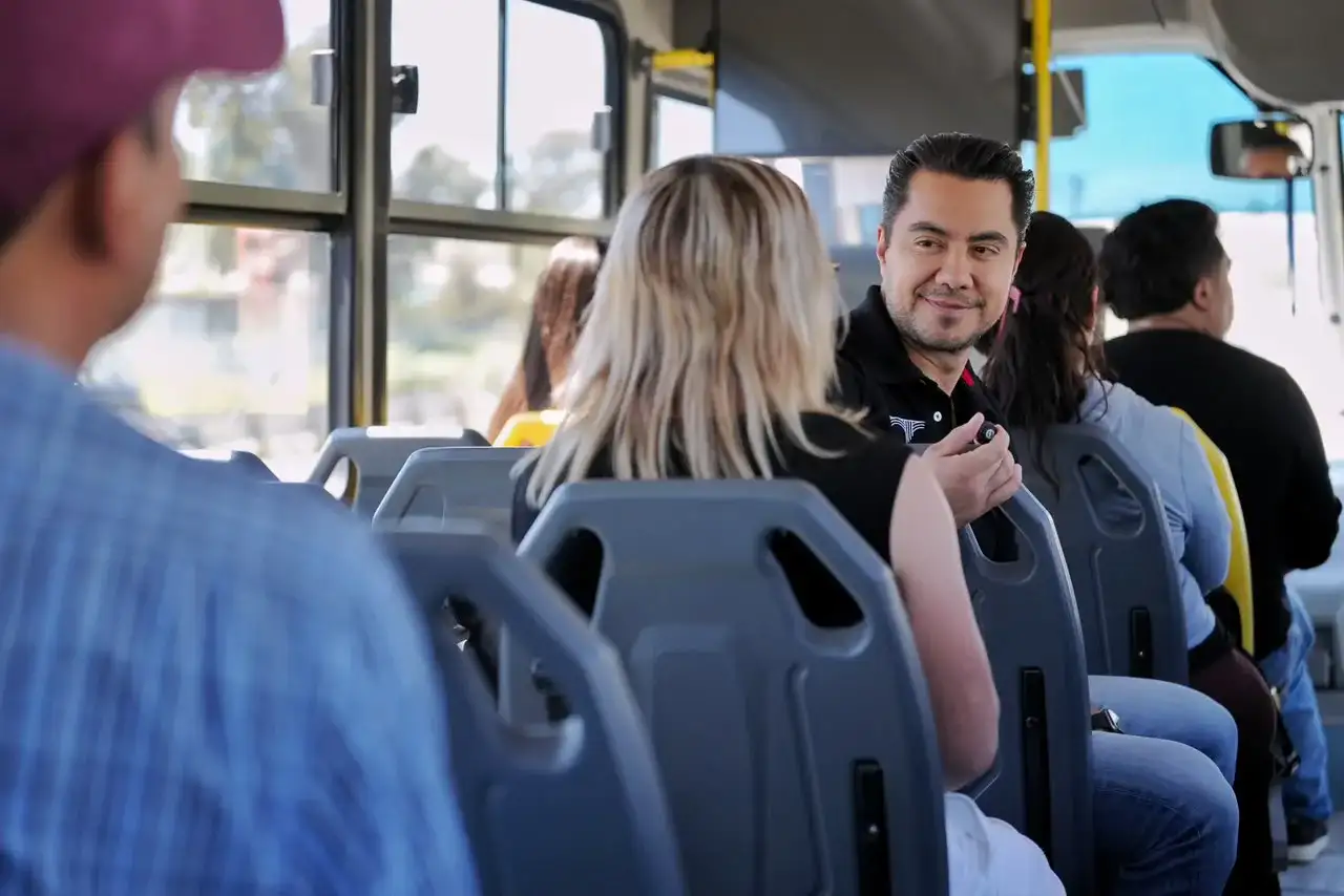 Autobús del Transporte Comunitario Gratuito en Querétaro