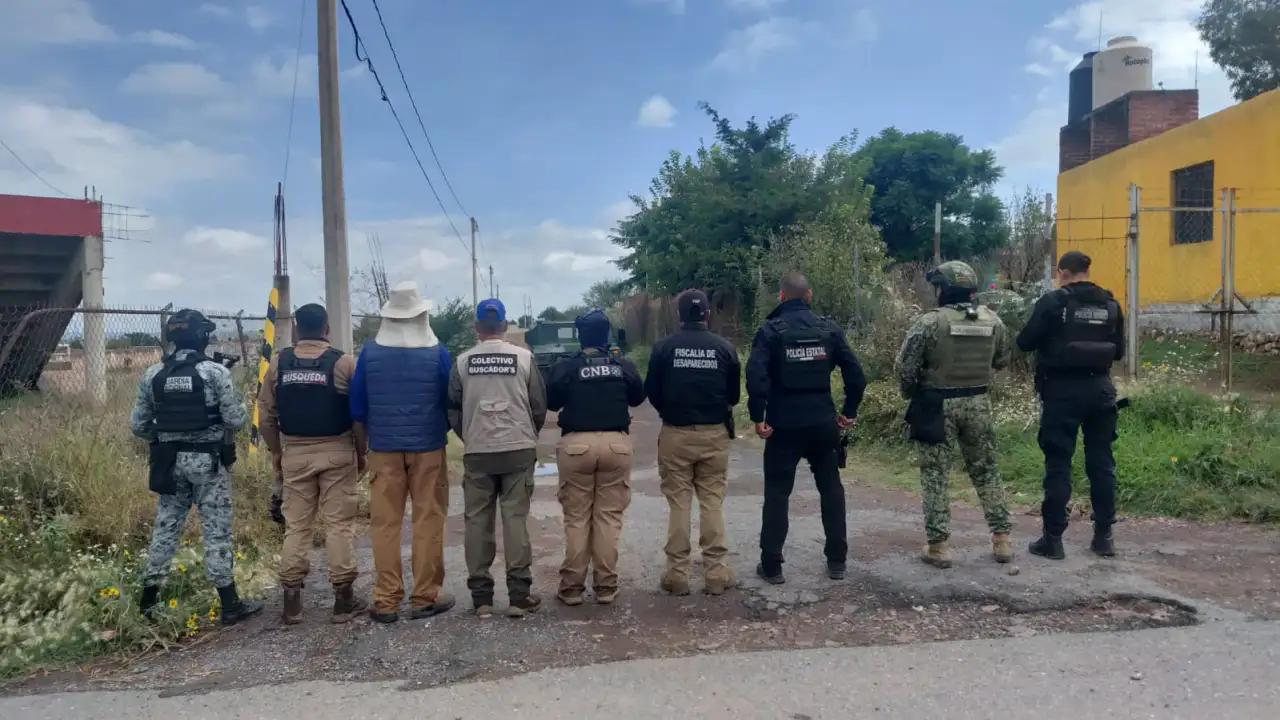 Autoridades y colectivos durante una jornada de búsqueda forense en Trancoso, Zacatecas