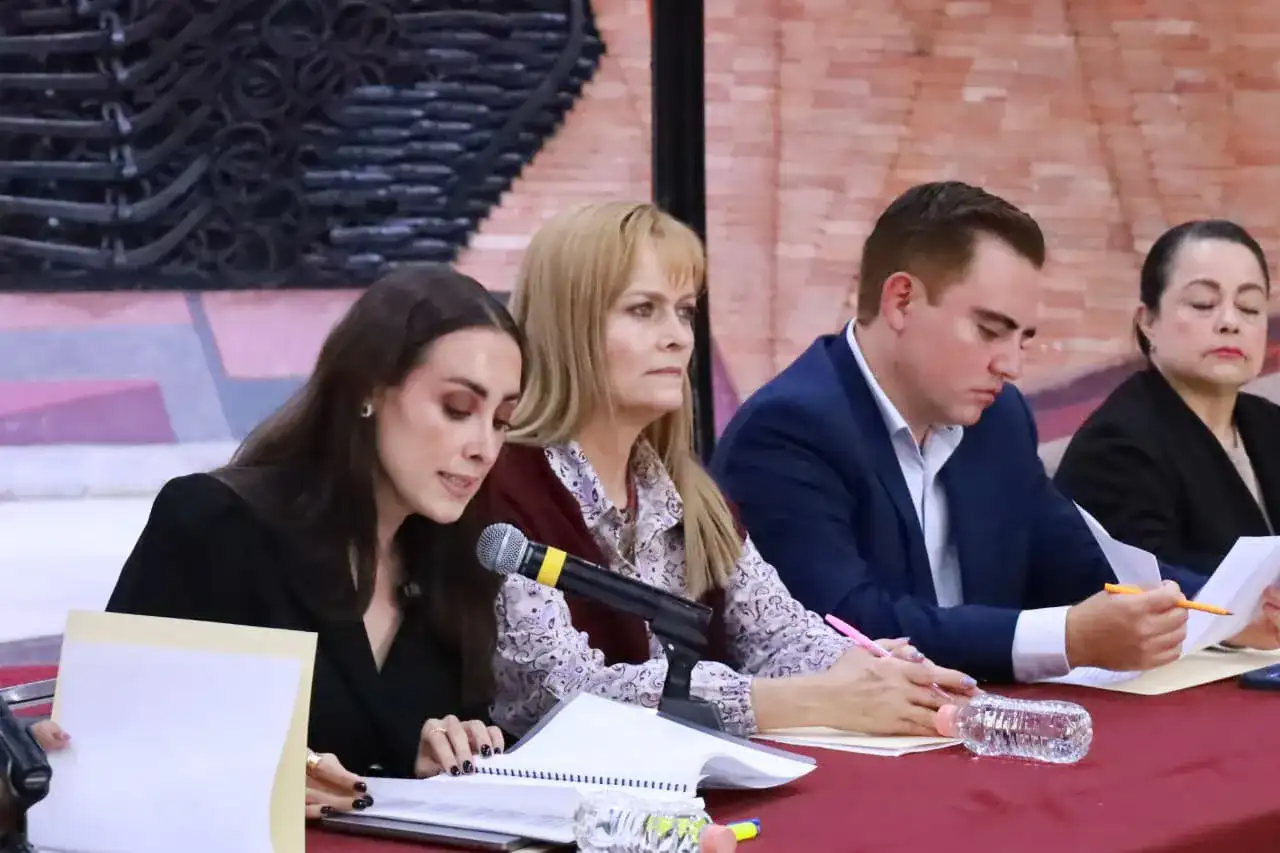 Autobuses eléctricos del sistema de transporte PlataBús en Zacatecas
