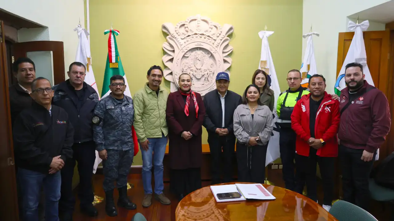 Representantes de la delegación de Oaxaca durante una reunión de trabajo en Zacatecas