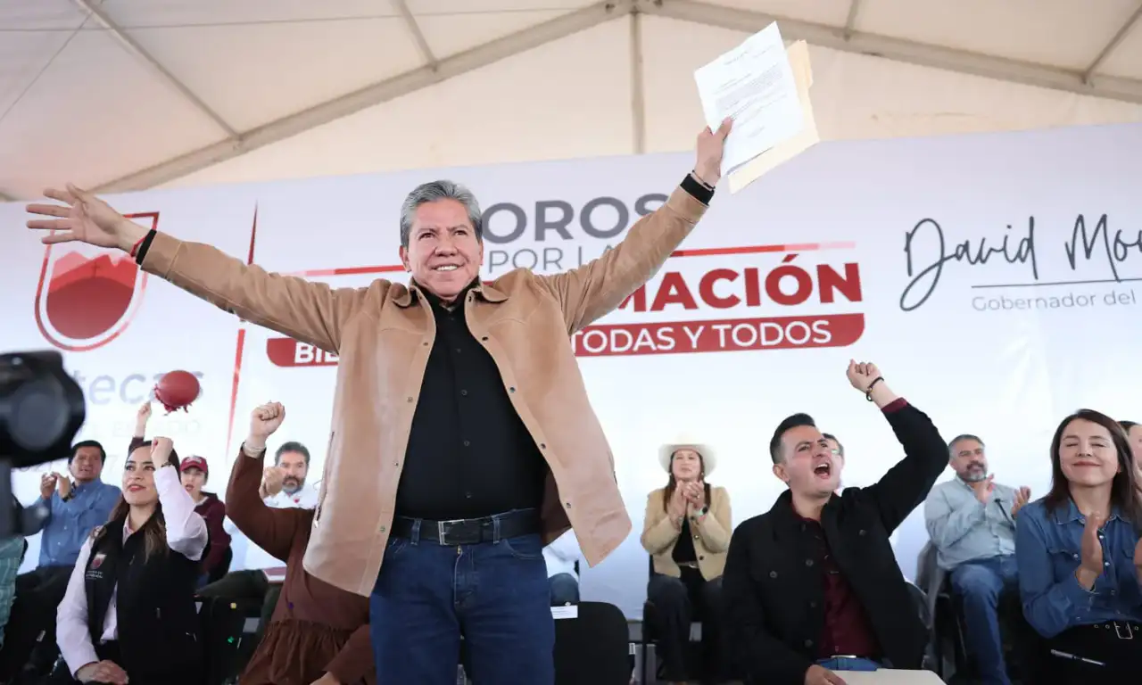 Personas reunidas durante una jornada informativa en Calera, Zacatecas