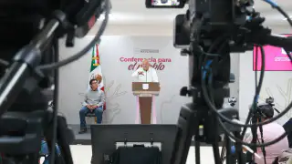Personas en un evento cultural en Baja California Sur