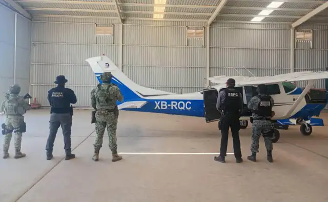 Imagen editorial de apoyo para la nota: Aseguran aeronave, cocaína y vehículos en Mexicali durante golpe de cinco millones de pesos
