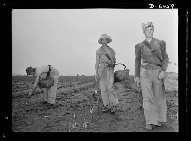 Imagen editorial de apoyo para la nota: Mujeres mexicanas en EE.UU. sostienen una parte clave de la economía laboral