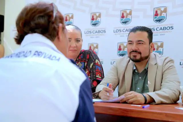 Audiencia pública en Los Cabos con autoridades municipales