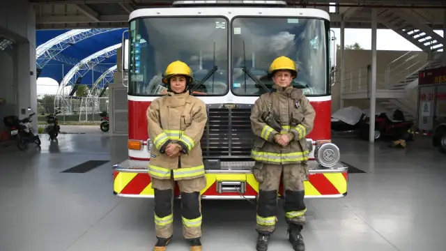 Bomberos de Guanajuato durante una emergencia