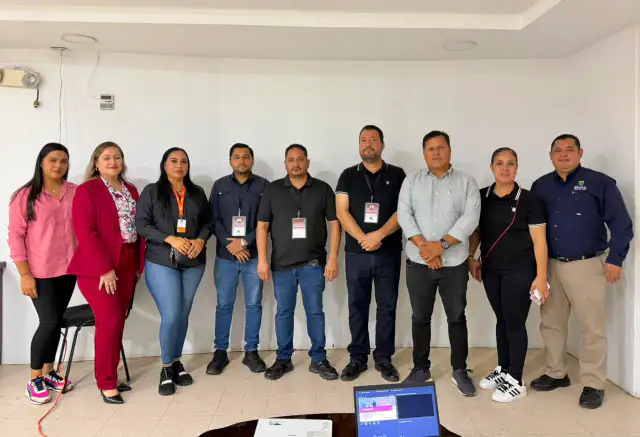 Funcionarios de Elota durante la capacitación ambiental de SEBIDES