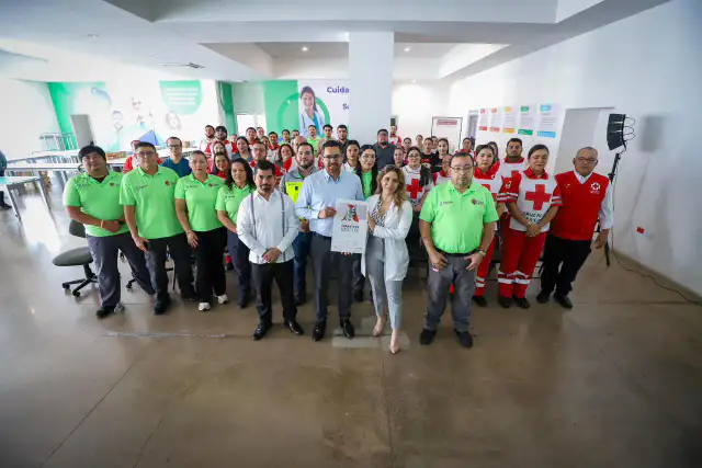 Personal de salud en una capacitación sobre atención de emergencias cerebrovasculares